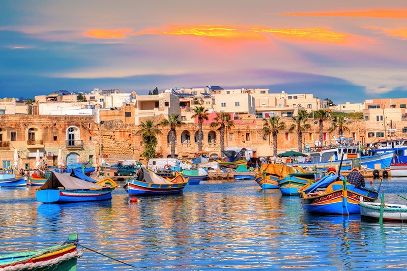 A ke pasion për financa? Malta po të pret, zbulo pozitat nga db Group!